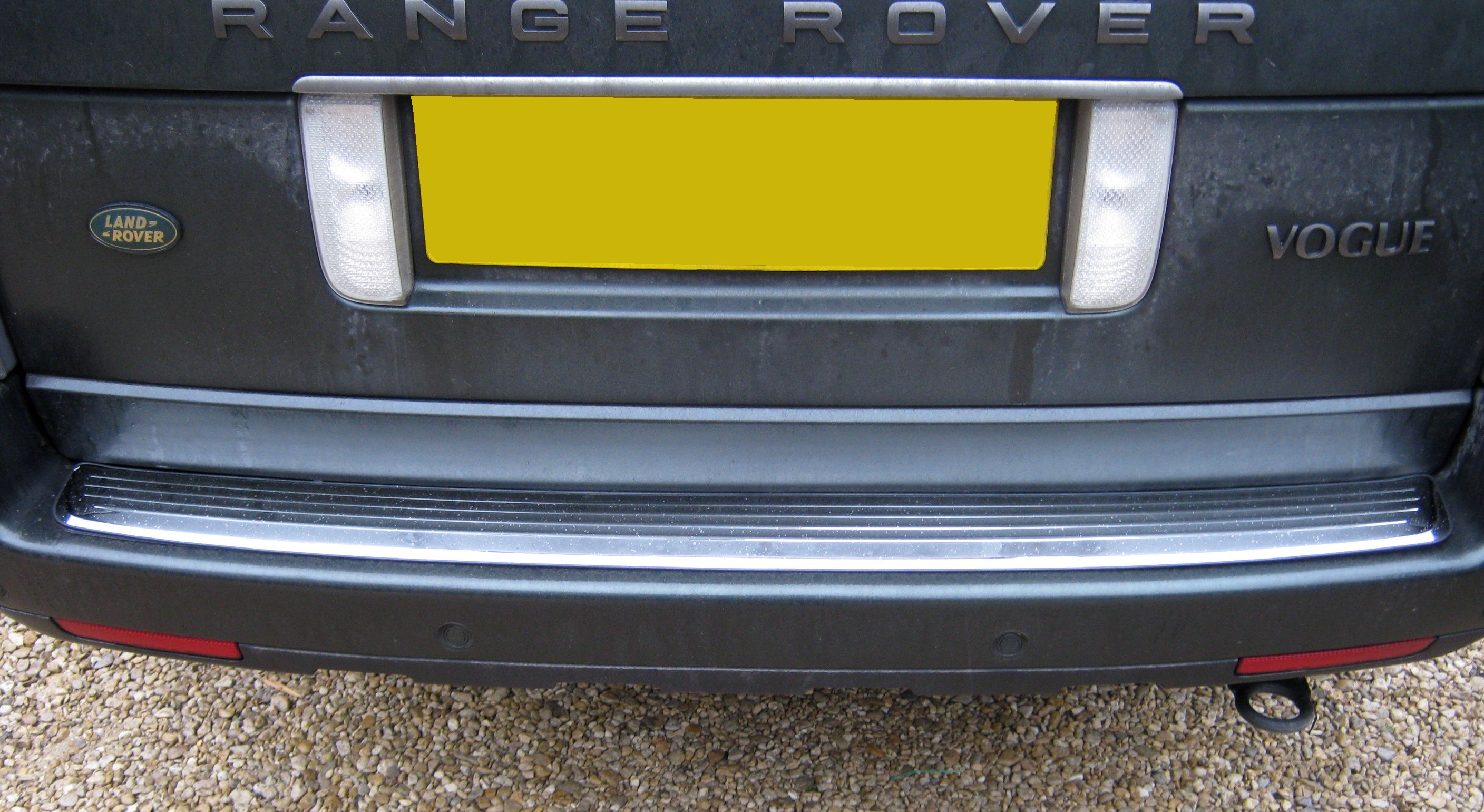 Polished stainless steel rear bumper tread step plate for Range Rover